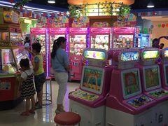 -爱玩嘉年华(龙湖曲江天街店)