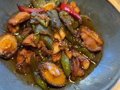 -八府香鸭·啫啫煲(华山路店)