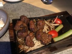 铁锄牛排-穹六人间 people 6(岳阳路店)
