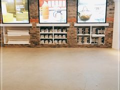 -宜家·瑞典食品屋(宝山店)