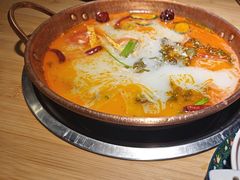 -洱火云南酸菜牛肉火锅(石景山当代商城店)