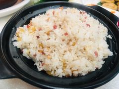 砂锅洋芋焖饭-云腾食府·云南菜