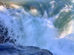 -阿萨巴斯卡瀑布观景点