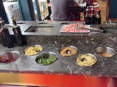 -爱你您·自家鱼塘·活水喷泉鱼火锅(八里店)