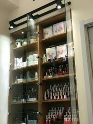 -进巍美甲美睫店