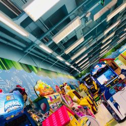 -莫莉幻想儿童乐园(青岛金茂湾店)