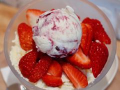 草莓提拉米苏芝士雪-满记甜品(荟聚购物中心店)