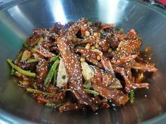 -张大师鸭爪爪特色干锅(钱塘江路店)