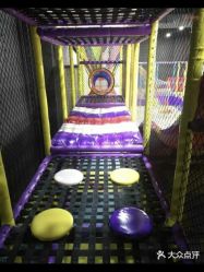 -蹦贝运动中心·蹦床·攀岩·闯关(龙岗店)