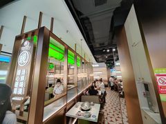 -洪氏嗨捞·广东猪肚鸡·椰子鸡火锅(西咸万象城店)