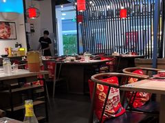 -尚尚仙·酸汤猪手·猪肚鸡火锅(华联万柳购物中心店)