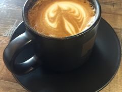 卡布奇诺-麦隆咖啡Mellower Coffee(弘基时尚生活中心店)