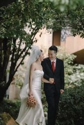 点击看大图 -Renee芮亦婚纱