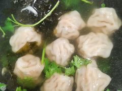 野馄饨-老东镇啤酒屋海鲜加工·蒸汽海鲜·海鲜烧烤(台东店)