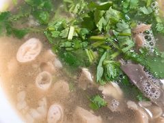 肚肠肝汤-清真喜兰老丁羊汤特色小吃