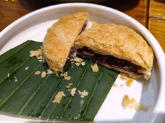 现烤玫瑰鲜花饼-云海肴·汽锅鸡·云南菜(美罗城店)