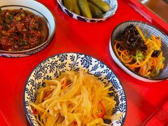 -一个勺子新疆锡伯主题私房菜(红墙巷49号院店)