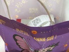 -来伊份(地铁二号线奥体东站店)