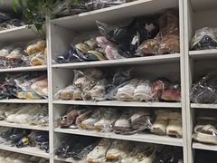 -京伟修鞋洗鞋奢侈品皮具护理店