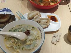 -小杨生煎(浦江欢乐颂店)