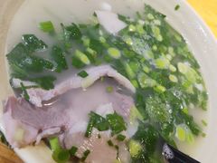 羊肉汤-新疆烧烤王(广灵店)