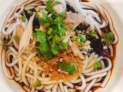 老昆明凉米线-半山腰·云南菜(侨福芳草地店)