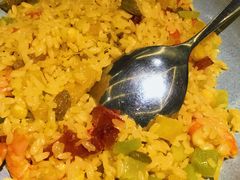 大叻经典菠萝海鲜炒饭-米纸越南小馆(金鹰世界店)