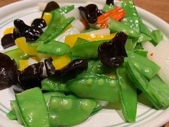 -云海肴·汽锅鸡·云南菜(天山百盛优客店)