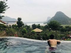 -英德宝晶宫天鹅湖茶语温泉