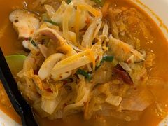 辣海鲜面-桃园中华料理炸酱面(燕儿岛路店)