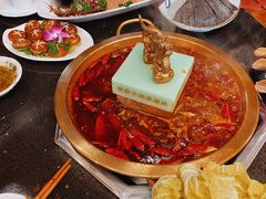 九州方圆锅-朝天门火锅(洪崖洞景观江景店)