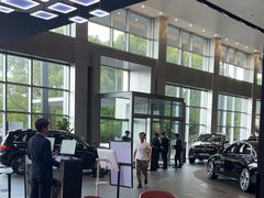 -奔驰上海利星(七宝店)