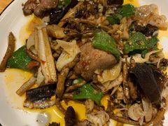 -十三式重庆江湖菜(金茂览秀城店)