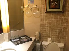 -山明水秀大饭店