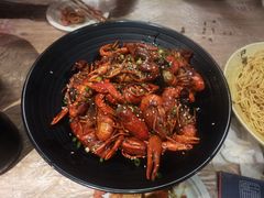 -巴厘龙虾·榜首油焖大虾(音乐学院·沿江酒馆店)