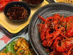 -肥肥虾庄·金牌油焖大虾(杨园滨江时代walk店)