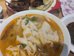 -临沂铁锅鲜鸡现炒青椒大公鸡干煸鸡(三元桥店)