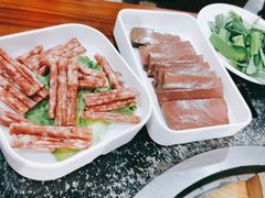 -鲁员外地锅鸡地锅鱼(古墩路店)