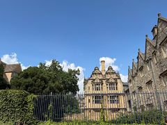 -牛津大学