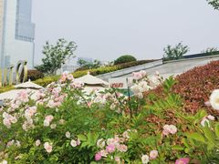 -UNI UNI(环亚凯瑟琳店)