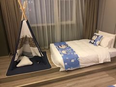 -西安大雁塔科技大学地铁站亚朵酒店