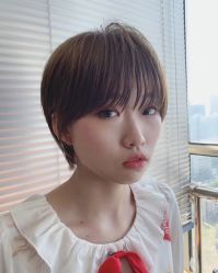 -T8 SALON