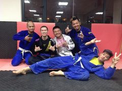 -金翼跆拳道巴西柔术拳击格斗学院