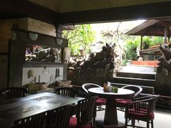 -Warung Babi Guling Ibu Oka 3