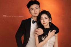 -雪中彩影婚纱摄影·微光艺术中心