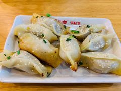 牛肉鍋貼-小姜锅贴(凤凰街店)