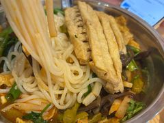 -柳州肥姨妈大骨螺蛳粉(东靖路店)