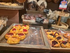 -B&C黄油与面包·THE GARDEN BAKERY概念店(世纪汇店)