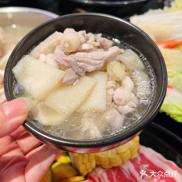 果然是镇店之宝，吃不腻 小马蹄，特级肥牛，虾滑