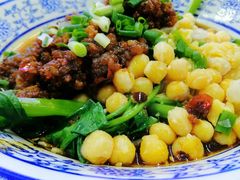 -渝之汇牛肉豌杂面